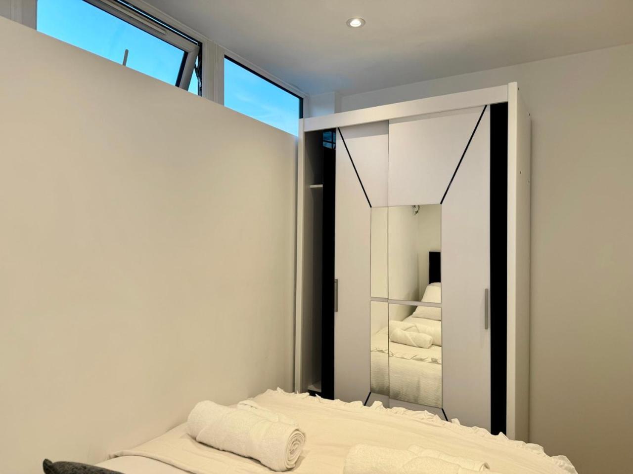 Luxury 2 Bedroom Apartment In Central Croydon With Free Parking Exterior foto