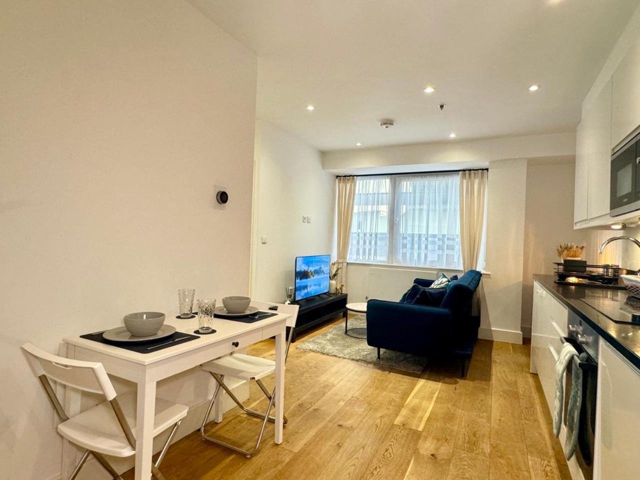 Luxury 2 Bedroom Apartment In Central Croydon With Free Parking Exterior foto